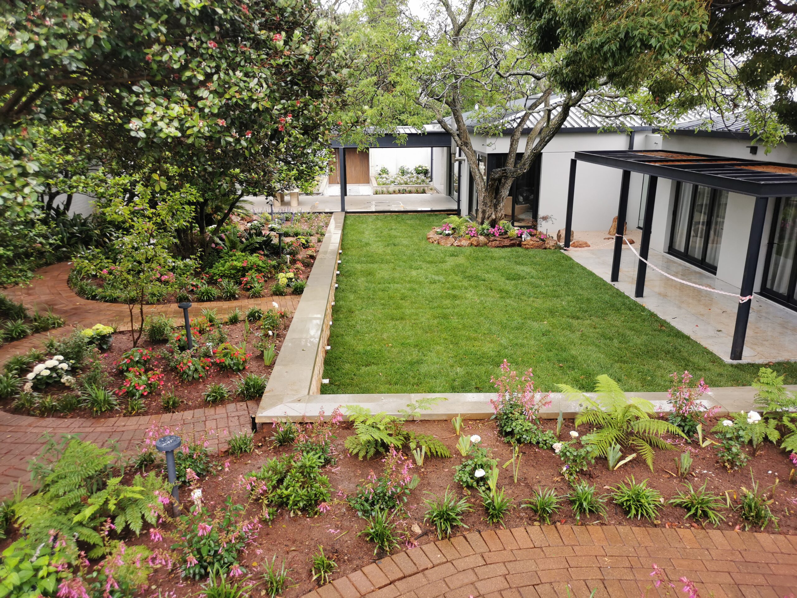 Large Garden Newly Landscaped Large Garden